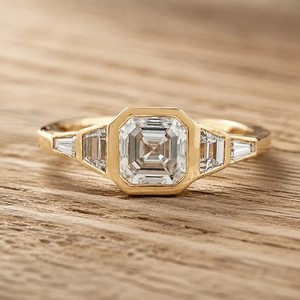 Anillo de Diamante Cultivado en Laboratorio con Corte Asscher, Color DEF, Claridad VS VVS, Oro Sólido de 10K, 14K, 18K, Certificado IGI, Cinco Piedras, Estilo Art Déco - Product Image 1