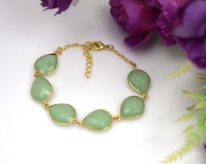 สร้อยข้อมือโซ่หยดน้ำชุบทอง 18K พรีไนต์ธรรมชาติ สำหรับผู้หญิงและเด็ก สไตล์คลาสสิกทันสมัย ใส่ได้ทุกวัน งานแต่งงาน งานปาร์ตี้ - Product Image 3
