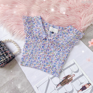Chemisier à motif floral pour femme avec col plissé à volants et manches longues, idéal pour les vacances de printemps et les détaillants de mode boutique - Product Image 4
