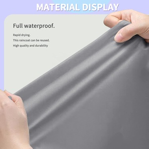 Impermeable Unisex con Capucha, Chaqueta Larga para Exteriores con Cierre de Botones y Bolsillos, Poliéster Negro, 120 cm de Largo - Product Image 6
