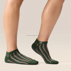 Chaussettes pour hommes JZVINA à rayures, chaussettes de mode à logo personnalisé, jacquard à rayures verticales, chaussettes en tricot douces et respirantes pour le quotidien, le bureau et les occasions décontractées - Product Image 5