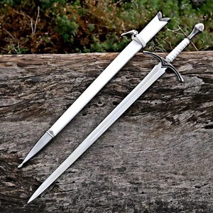 Espada larga medieval de acero al carbono forjada a mano – Espada de caballero con funda - Product Image 1