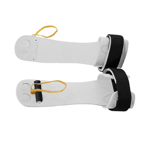 Poignées de gymnastique robustes à 2 trous, conçues pour une manipulation sécurisée et une utilisation confortable. Les poignées de gymnastique à 2 trous offrent une fiabilité garantie. - Product Image 3