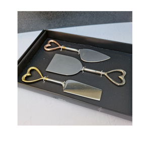 Juego de cuchillos de lujo para queso y postres de latón con hojas de acero para servir con estilo en tablas de charcutería. Juego de cubiertos de queso de moda. - Product Image 3