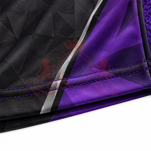 Camiseta de Fútbol Geométrica Morada y Negra para Hombre, Manga Corta, Cuello en V, Poliéster que Absorbe la Humedad, Ajuste Atlético, para Todas las Temporadas - Product Image 5