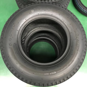 Neumático de remolque Vietnam KUMATIRE K703, tipo cámara, diseño de larga duración y resistente al desgaste, para trabajos de utilidad y transporte. - Product Image 1