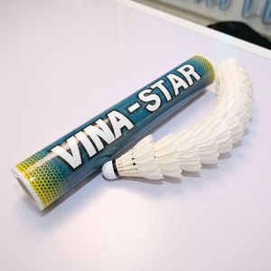 Volants de badminton professionnels en plumes d'oie, 2 couches, légers, écologiques, vol stable, haute performance, vente en gros - Product Image 1