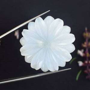 Natural Flashy White Moonstone Flower Shape Carved Gemstone 20MM Loose Stones For Jewelry Pendant Making Wholesale Bulk Supply - Product Image 1