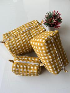 Juego de 3 Bolsas de Aseo de Algodón Hechas a Mano con Estampado de Bloques, Bolsas de Cosméticos, Organizador de Maquillaje de Viaje para Mujeres y Niñas, Precio al por Mayor - Product Image 3