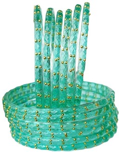 Ensemble de bracelets en verre goutte de pluie finition brillante de qualité supérieure, bijoux traditionnels élégants pour mariages et événements festifs, en vente - Product Image 4