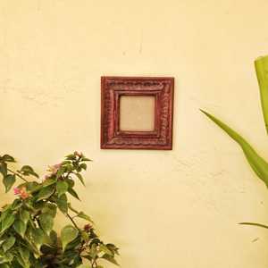 Cadre photo en bois rustique sculpté à la main - Product Image 1