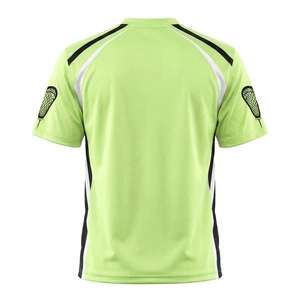 เสื้อลาครอส เสื้อผ้าสำหรับเล่นลาครอสที่มีน้ำหนักเบาและประสิทธิภาพสูง ออกแบบด้วยผ้าที่ระบายอากาศได้ดี พร้อมเทคโนโลยีการจัดการความชื้น - Product Image 2