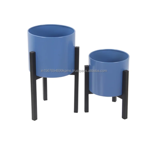 Maravilloso juego de estilo de 2 macetas de interior con soporte recubierto de oro Diseño martillado Sala de estar Oficina Interior Maceta y macetas - Product Image 2