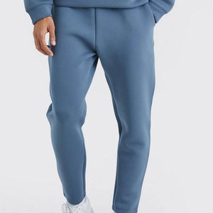 Ensemble de survêtement tendance pour homme, tenue athlétique, tissu durable, parfait pour la salle de sport, la remise en forme, la course à pied et les tenues décontractées - Product Image 3