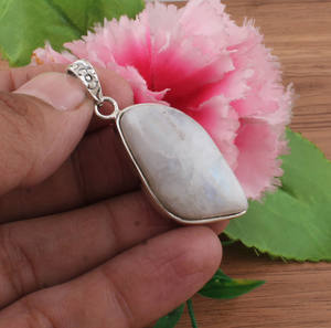 Natural Rainbow Moonstone Pendant 925 Sterling Silver Platinum Plated <b>Vintage</b> Bezel Setting Wholesale Blue <b>Flash</b> Gemstone - Product Image 1