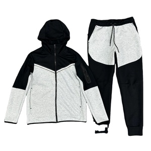 Ensemble de survêtement pour homme, deux pièces, vêtements de sport tendance, tenue décontractée confortable, ensemble d'entraînement moderne et élégant - Product Image 6