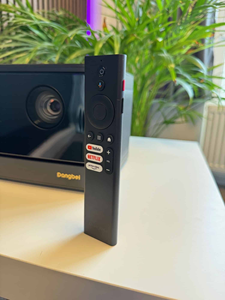 ทีวีสติ๊กแอนดรอยด์ 4K มินิ มีเดียเพลเยอร์ ควอดคอร์ ไวไฟ สตรีมมิ่งสติ๊ก พร้อมรีโมทสั่งงานด้วยเสียงสำหรับทีวี - Product Image 3