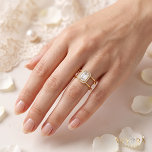 Anillo de lujo de plata de ley 925 maciza con moissanita de corte esmeralda y halo, cubierta para anillo Oura, elegante accesorio de joyería protector y brillante. - Product Image 3