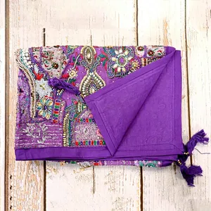 Tapisserie murale artisanale en coton brodé style bohème violet, patchwork, décoration murale intérieure pour Diwali - Product Image 4