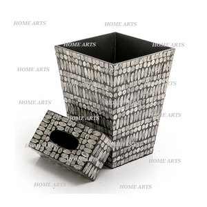 ถังขยะทรงสี่เหลี่ยมดีไซน์สวยงาม คุณภาพดีลักซ์ ผลิตจากเปลือกหอยมุก เหมาะสำหรับใช้ในสำนักงานและที่บ้าน - Product Image 1