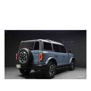 Ford Bronco 2.7 Outer Banks Diciembre 2023 14,315 km Caja de Cambios Automática Asientos de Cuero con Cámara Trasera - Product Image 2