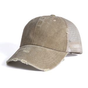 Casquette de suivi de vêtements de sport en plein air ajustable de qualité supérieure pour unisexe avec différentes couleurs. - Product Image 1
