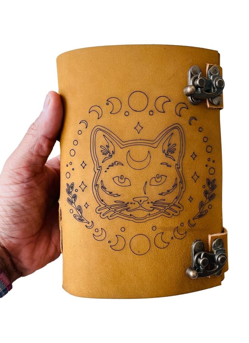 สีน้ำตาล