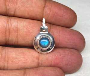 Elegant Red Garnet Pendant 925 Sterling Silver Boho Vintage Gemstone Jewelry Gift NIKHIL GEMS Third Party Certified Engagement - Product Image 2