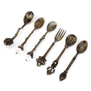 Ensemble de couverts sculptés antiques de vente chaude-Ensemble de couverts antiques de 6 pièces au design vintage pour la fête, le mariage et les cadeaux - Product Image 4