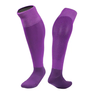 Chaussettes en nylon et élasthanne écologiques en gros avec boucle métallique et respirantes pour l'équipement d'entraînement de basketball - Product Image 3