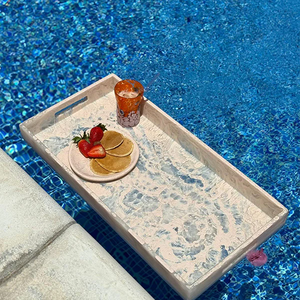 Bandeja de Resina de Diseño Moderno, Último Diseño en Bandejas para Servir con Asa Metálica, Artículos de Cocina, Decoración de Mesa, Ecológica, a Precio de Mayoreo - Product Image 6
