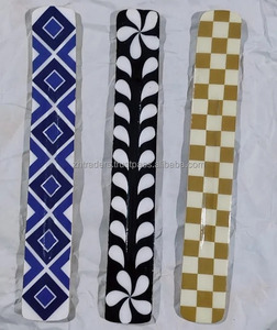 Plateau d'encens de fleurs en bois naturel fabriqué à la main pièce de décoration élégante pour la méditation quotidienne et l'utilisation relaxante de l'aromathérapie - Product Image 1