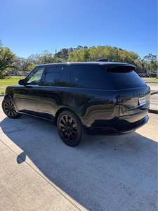 Used 2023 Lan'd R'over <b>Ranges</b> Rover P530 SE - Product Image 2