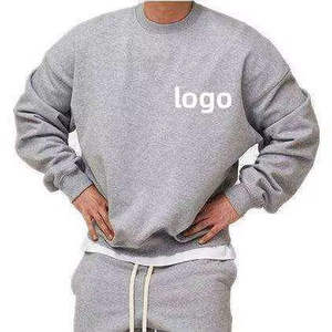 Sudadera premium gris melange de cuello redondo con un corte moderno y elegante para colecciones personalizadas de ropa casual y streetwear al por mayor. - Product Image 3
