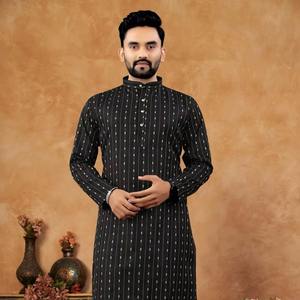 Ensemble Kurta Pajama en soie jacquard de haute qualité pour homme, vêtements traditionnels indiens pour mariage et festivals, disponible à la vente - Product Image 1
