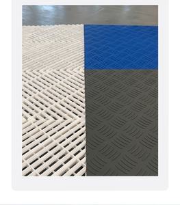 Piastrelle Modulari Incastrabili per Pavimenti di Garage in PVC e Gomma, Resistenti, Impermeabili, Antiscivolo, per Autolavaggi, Officine, Campi da Basket - Product Image 4