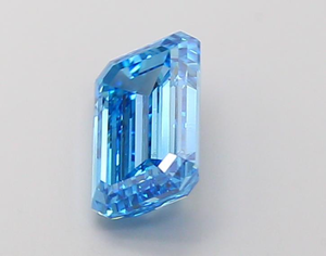 Magnifique diamant bleu taille émeraude de 5 carats, rare, de couleur fantaisie, taille étagée, diamant non monté pour un chef-d'œuvre de joaillerie de luxe sur mesure - Product Image 4