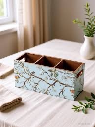 Repose-cuillère artisanal en MDF émaillé ILAHI, décoration de cuisine, Uttar Pradesh, lavage à la main uniquement, ne convient pas au micro-ondes/four. - Product Image 3