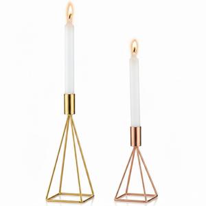 Juego de 3 candelabros modernos de metal dorado, portavelas decorativos para el hogar y centros de mesa para bodas y cenas. - Product Image 3