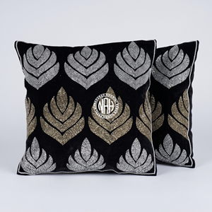 Housse de coussin en velours perlé faite à la main, lot de 2, noir, or, argent, feuilles brodées, taies d'oreiller décoratives, style Art Déco, pour canapé et lit - Product Image 1