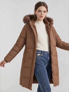 Manteau long matelassé pour femme avec capuche en fourrure et fermeture éclair, haute qualité, collection hiver 2026, le plus vendu, vêtements d'hiver, fabricant OEM - Product Image 1