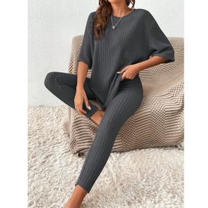 Conjuntos de dos piezas para mujer, camiseta informal de manga corta de Color sólido, Pantalones, camiseta bordada a la moda con cuello redondo del proveedor de BD - Product Image 3