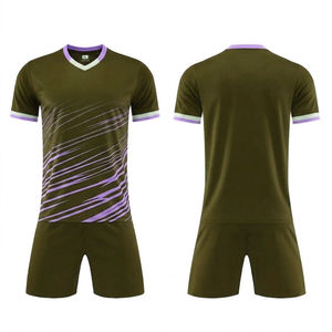 Tela de poliéster entrelazada de 140 a 180 GSM para conjuntos deportivos de fútbol, impresión de logotipo personalizado, etiqueta privada, producción en grandes cantidades. - Product Image 5