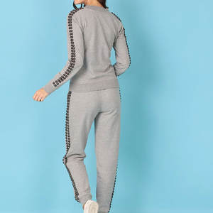 Conjunto Deportivo Casual de Invierno para Mujer, Diseño Personalizado, de Alta Calidad, 2 Piezas, Shorts, Poliéster/Algodón, de Pakistán - Product Image 3