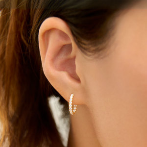 ต่างหูเพชรทรงห่วง IGI Certified Lab Grown Diamond ชุบทองคำขาว 14K โรเดียม ดีไซน์หรูหรา เหมาะสำหรับงานแต่งงาน หรือใส่ทุกวัน เป็นของขวัญสุดพิเศษ - Product Image 4