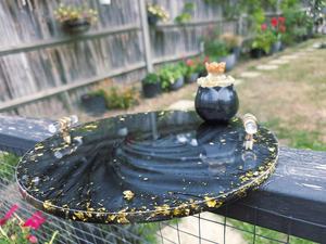 Luxury Round Shape Epoxy Resin Tray with Black Marble Finish – Elegant Serving Platter for Home & Living Room Table <b>D</b>écor - Product Image 4