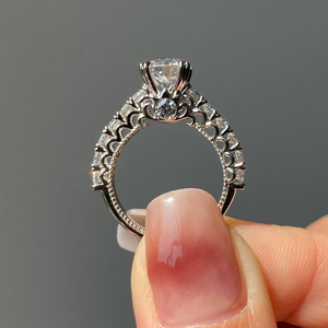 แหวนหมั้นเพชรทรงกลมเพาะเลี้ยงในห้องปฏิบัติการ ดีไซน์วินเทจ ทอง 14k สง่างามเหนือกาลเวลา สไตล์โบราณ ของขวัญเครื่องประดับเจ้าสาว - Product Image 5