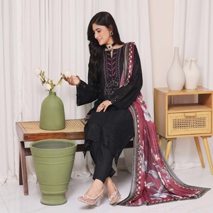 Women's Heavy Embroidered Three Piece Saari Salwar Kameez <b>Dress</b> Indian & <b>Pakistani</b> Style on Sale for <b>Eid</b> - Product Image 3