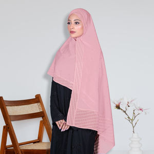 Hijab Modeste en Georgette avec Bordure en Satin Patti Orné de Diamants – Voile Islamique Élégant de Qualité Supérieure pour la Prière et les Soirées - Product Image 3