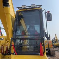 Excavatrice hydraulique sur chenilles KOMATSU PC240 de 24 tonnes, très demandée, faible nombre d'heures, bon état, peinture d'origine, occasion, en stock